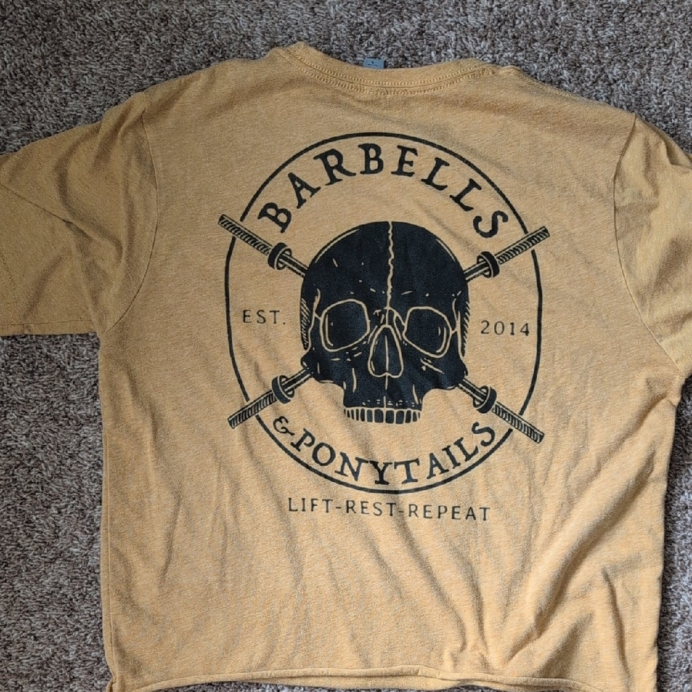 Barbells & Ponytails Crop Skull Tee - Picture 4 of 4